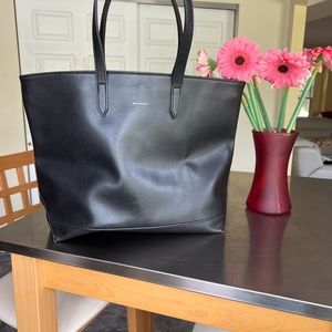MATT&NAT Large Tote in Black
